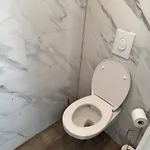 La Petite De Estalagem