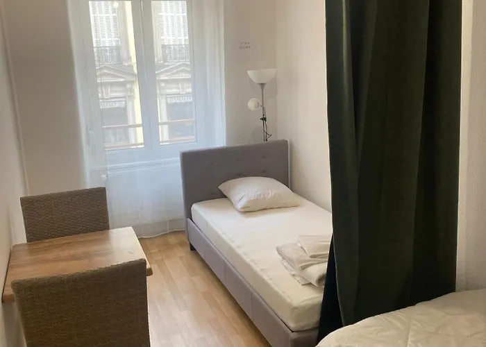 Herberg La Petite De *