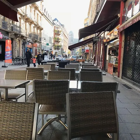 La Petite De * Estrasburgo